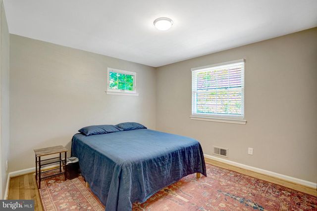 8527 PARLIAMENT DR, Springfield, VA 22151