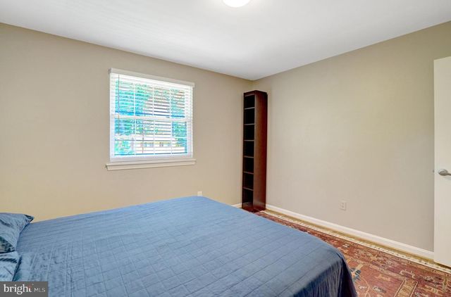 8527 PARLIAMENT DR, Springfield, VA 22151