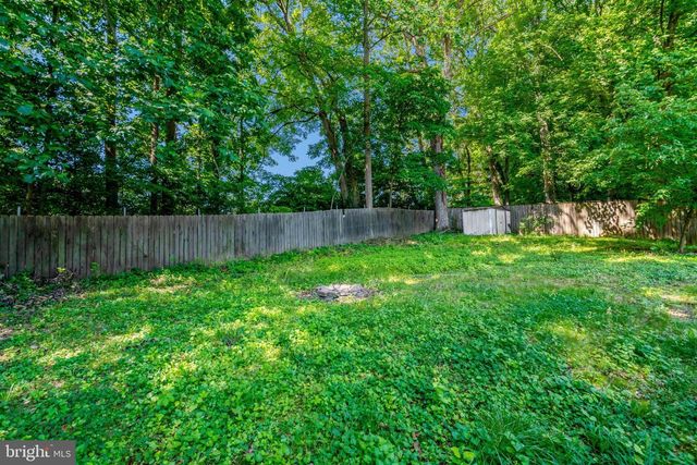 8527 PARLIAMENT DR, Springfield, VA 22151