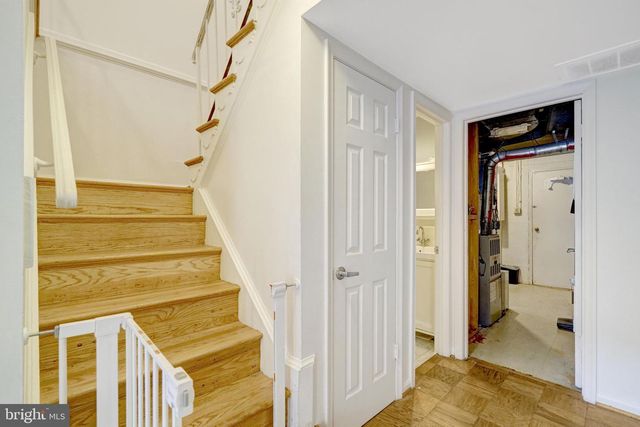 8527 PARLIAMENT DR, Springfield, VA 22151