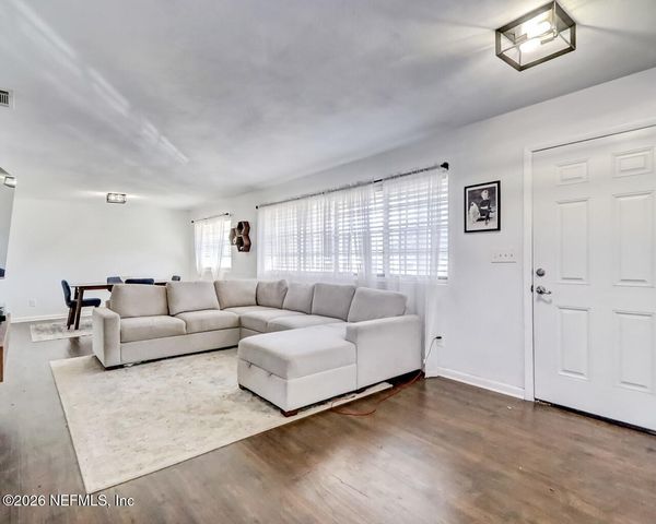 6669 MARBLOW Drive, Jacksonville, FL 32277