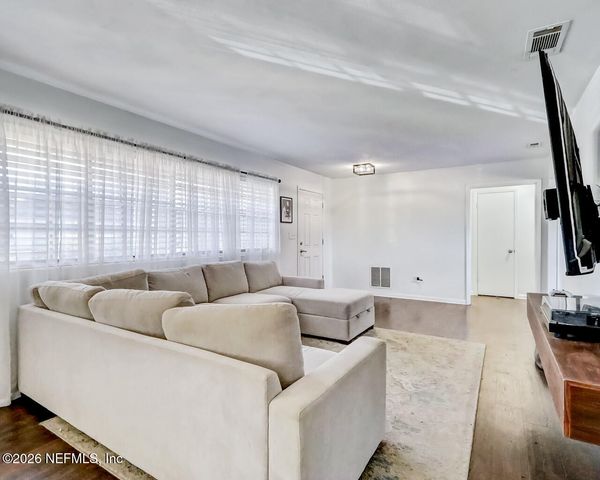 6669 MARBLOW Drive, Jacksonville, FL 32277