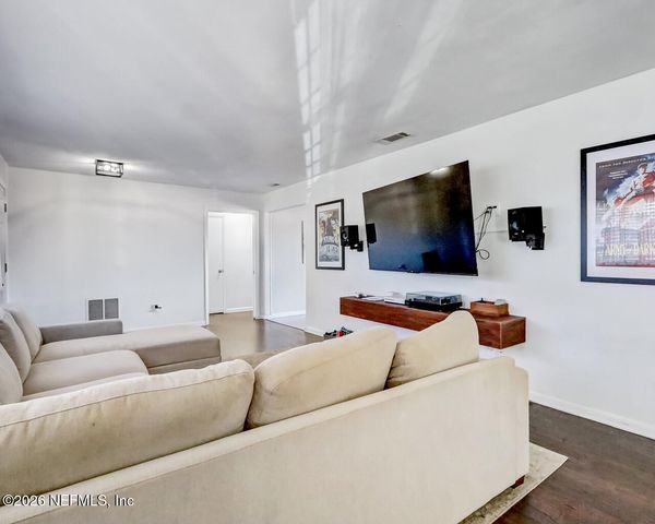 6669 MARBLOW Drive, Jacksonville, FL 32277