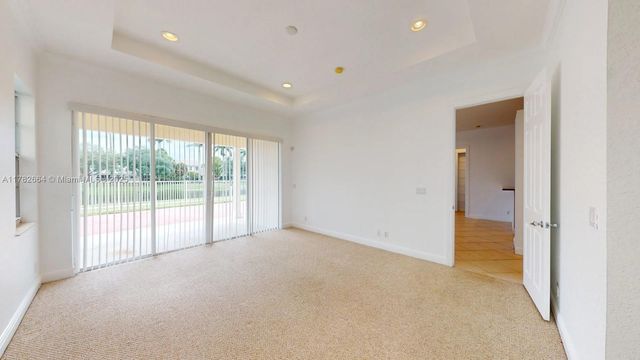 4713 Village Way, Davie, FL 33314
