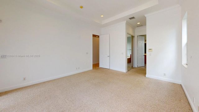 4713 Village Way, Davie, FL 33314