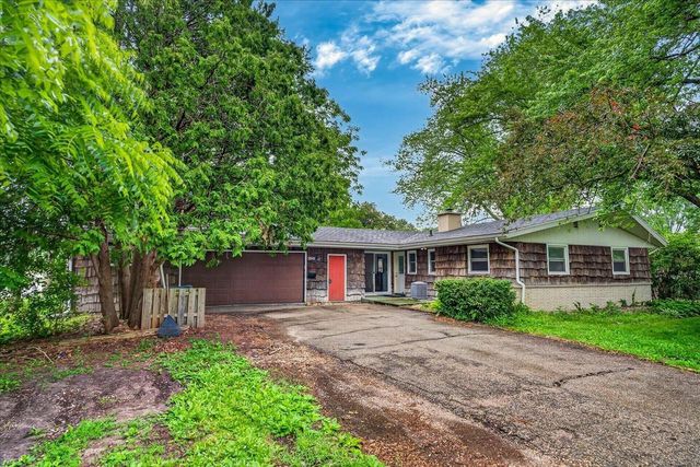 2001 Rae Lane, Madison, WI 53711
