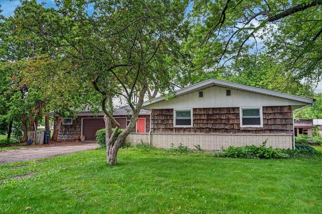 2001 Rae Lane, Madison, WI 53711
