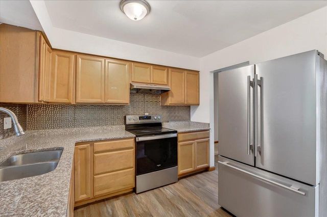 2001 Rae Lane, Madison, WI 53711