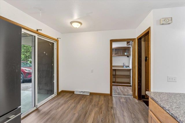 2001 Rae Lane, Madison, WI 53711