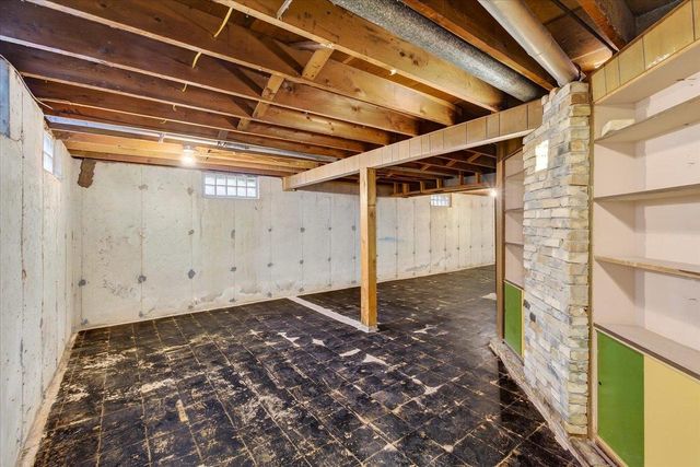 2001 Rae Lane, Madison, WI 53711