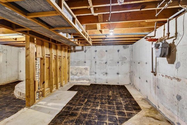 2001 Rae Lane, Madison, WI 53711