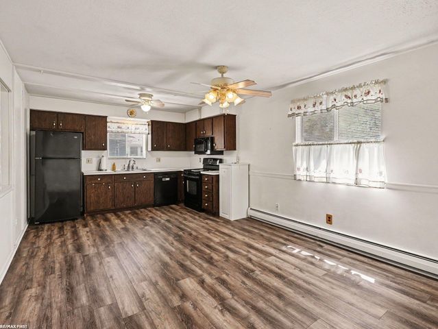 371 Colonial Lane, Algonac, MI 48001