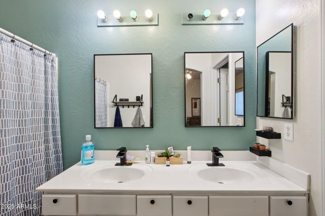 1718 W COLTER Street 118, Phoenix, AZ 85015