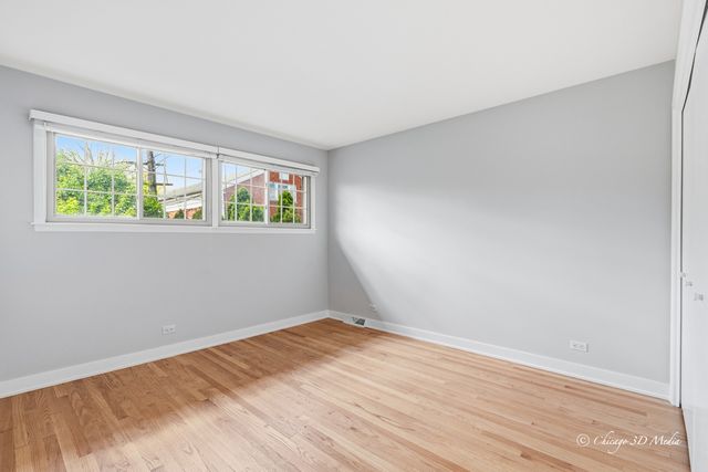 4939 Farwell Avenue, Skokie, IL 60077
