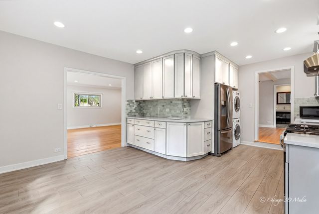 4939 Farwell Avenue, Skokie, IL 60077
