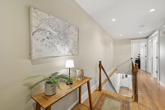 578 E Broadway 1, Boston, MA 02127