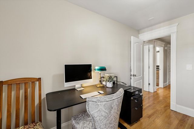 578 E Broadway 1, Boston, MA 02127