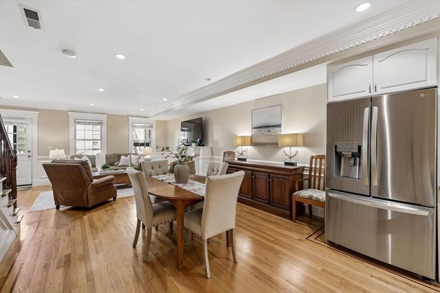 578 E Broadway 1, Boston, MA 02127