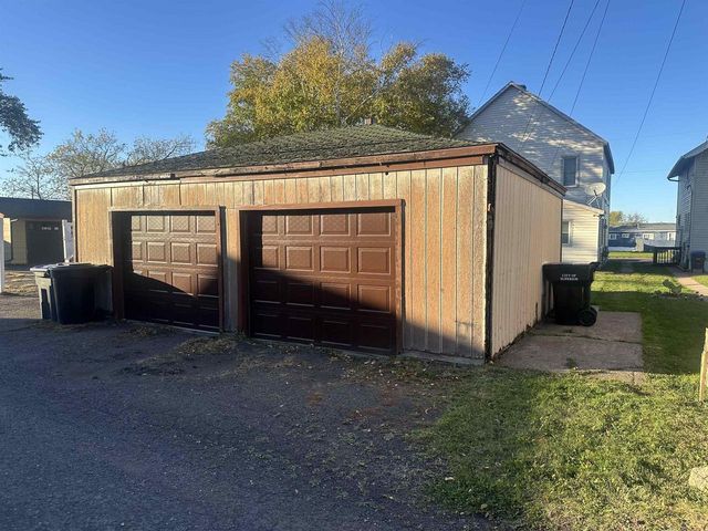 3512 Belknap St, Superior, WI 54880