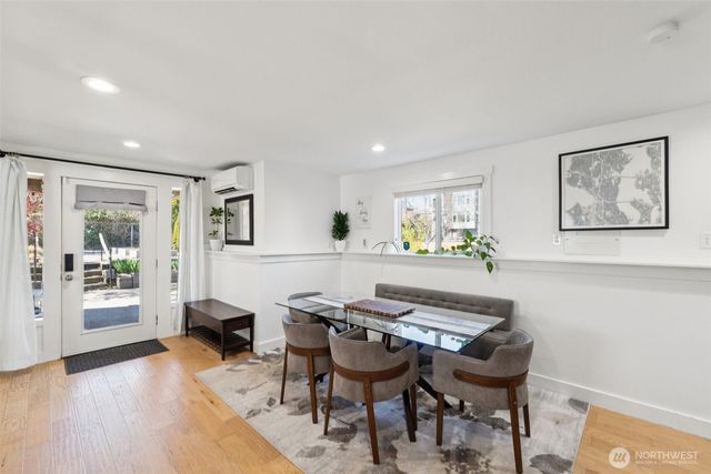 4409 26th Avenue SW, Seattle, WA 98106