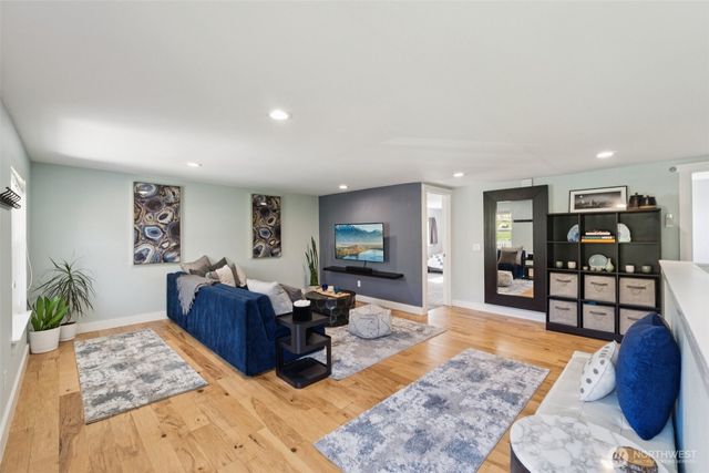 4409 26th Avenue SW, Seattle, WA 98106