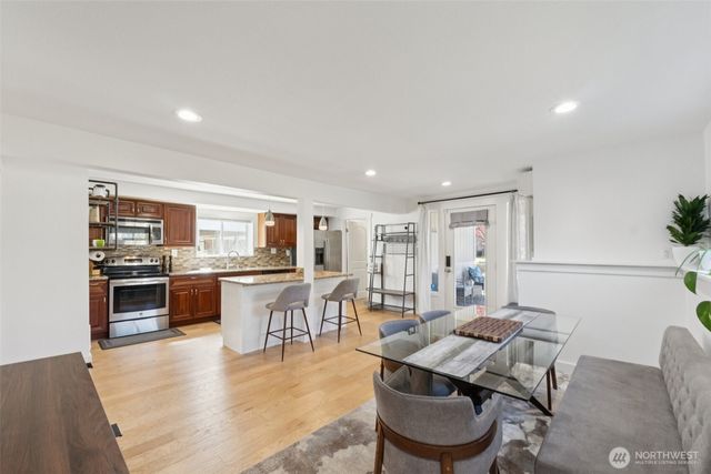 4409 26th Avenue SW, Seattle, WA 98106