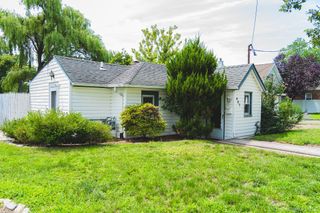 457 Sigmond Street, Freeport, NY 11520