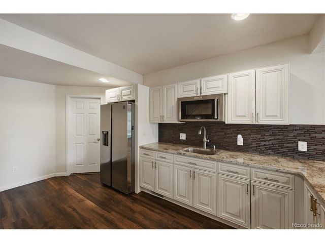 379 Shoreham Cir, Castle Pines, CO 80108