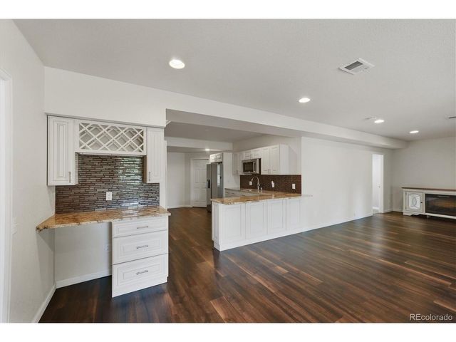 379 Shoreham Cir, Castle Pines, CO 80108