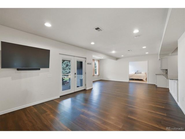 379 Shoreham Cir, Castle Pines, CO 80108