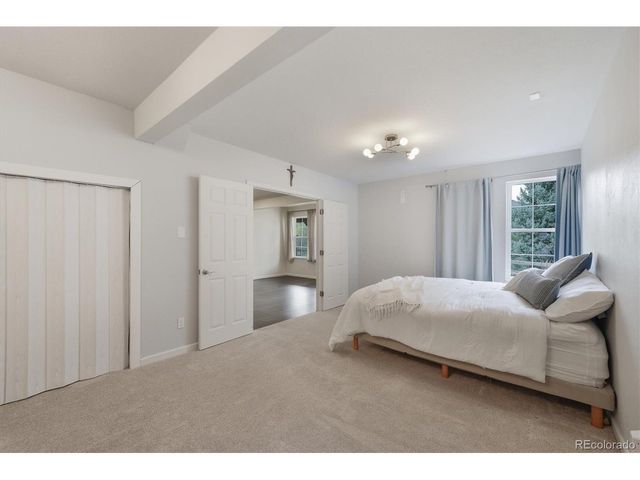 379 Shoreham Cir, Castle Pines, CO 80108