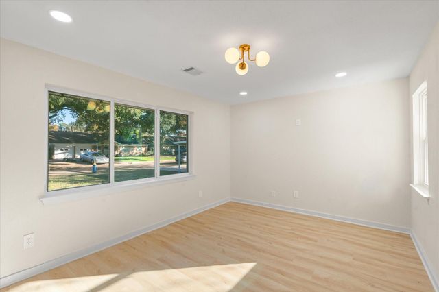 9627 Vilven Lane, Houston, TX 77080