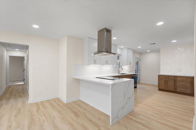 9627 Vilven Lane, Houston, TX 77080