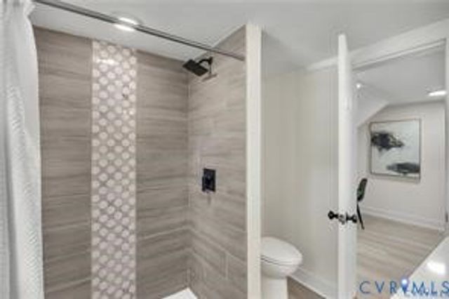 8912 Michaux Ln, Henrico, VA 23229