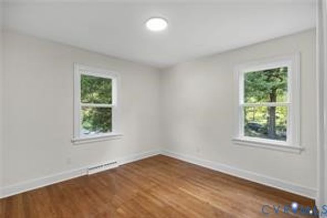 8912 Michaux Ln, Henrico, VA 23229