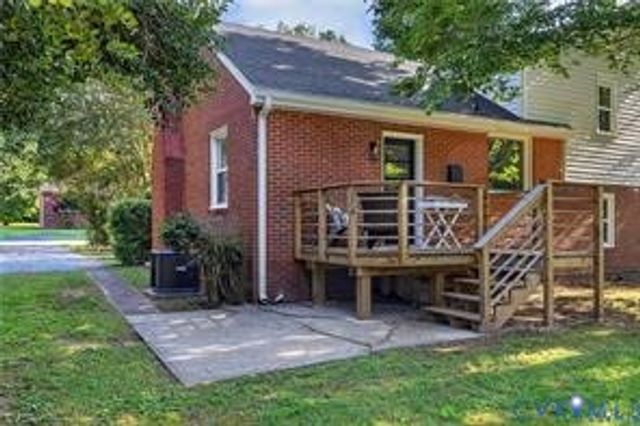 8912 Michaux Ln, Henrico, VA 23229