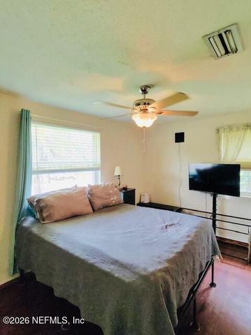 4626 BURGUNDY Road N, Jacksonville, FL 32210