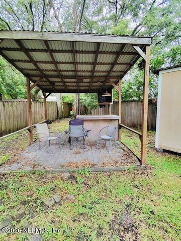 4626 BURGUNDY Road N, Jacksonville, FL 32210