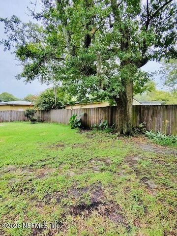 4626 BURGUNDY Road N, Jacksonville, FL 32210