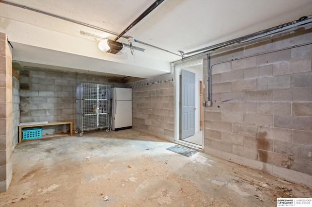 3405 Castile Drive, Bellevue, NE 68123