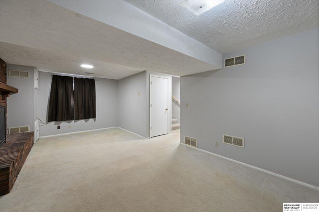 3405 Castile Drive, Bellevue, NE 68123