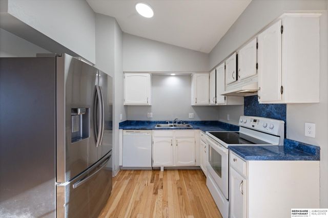 3405 Castile Drive, Bellevue, NE 68123