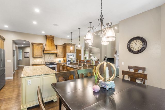 4815 S Landon Court, Springfield, MO 65810