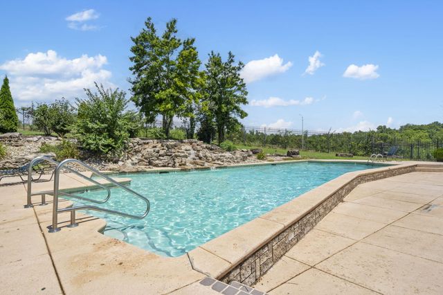 4815 S Landon Court, Springfield, MO 65810