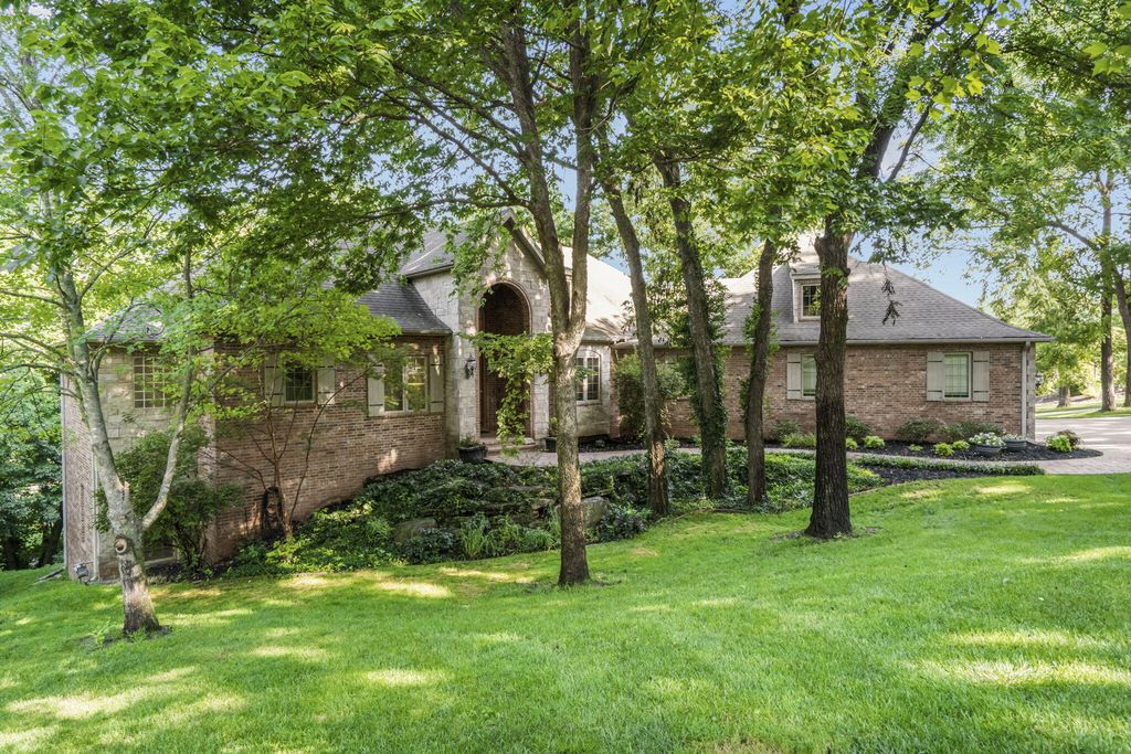 4815 S Landon Court, Springfield, MO 65810