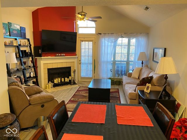 7717 Harbour, Indianapolis, IN 46240