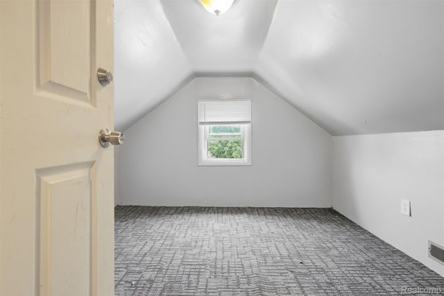 23823 Piper Avenue, Eastpointe, MI 48021