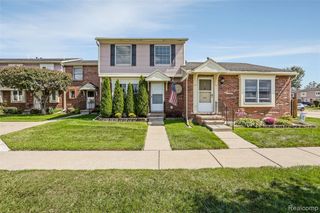 37218 Charter Oaks Blvd, Clinton Township, MI 48036