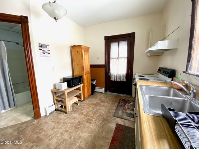 40 Voorheesville Avenue, Voorheesville, NY 12186