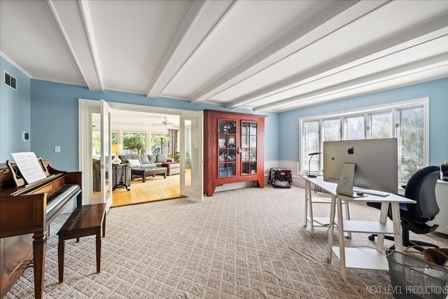 83 N Park Boulevard, Glen Ellyn, IL 60137